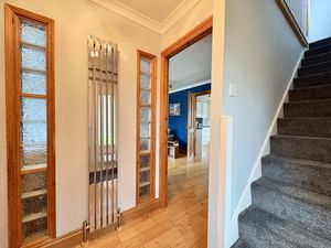 Entrance Hallway- click for photo gallery